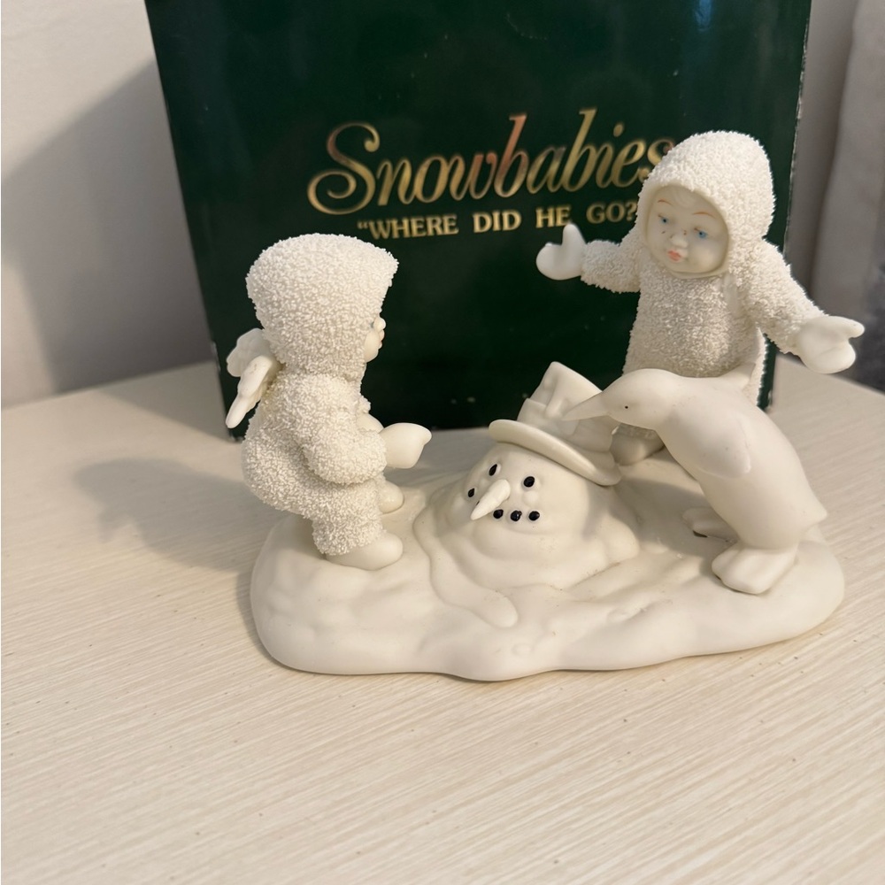 Snowbabies White Figurine by Department 56